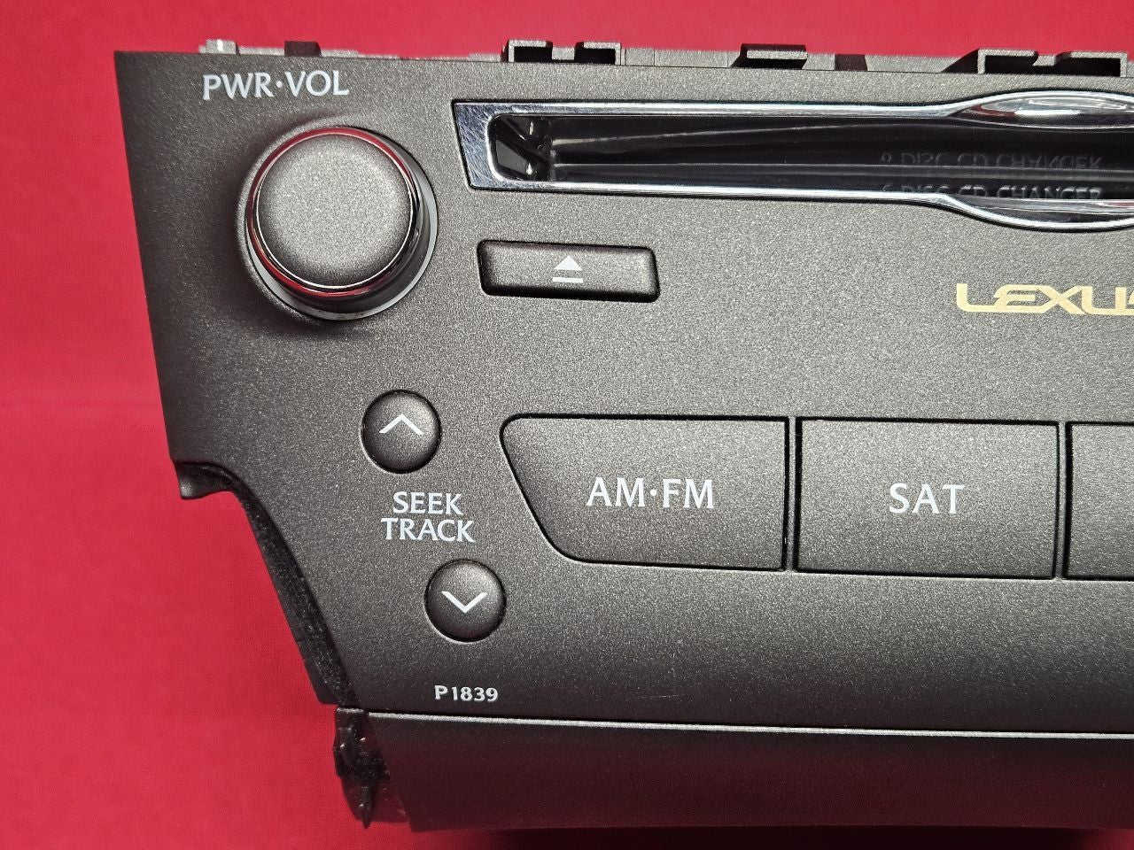 2010-2012 Lexus IS250 IS350 ISF Radio Stereo Unit P1839 w/ Sat / Nav / CD