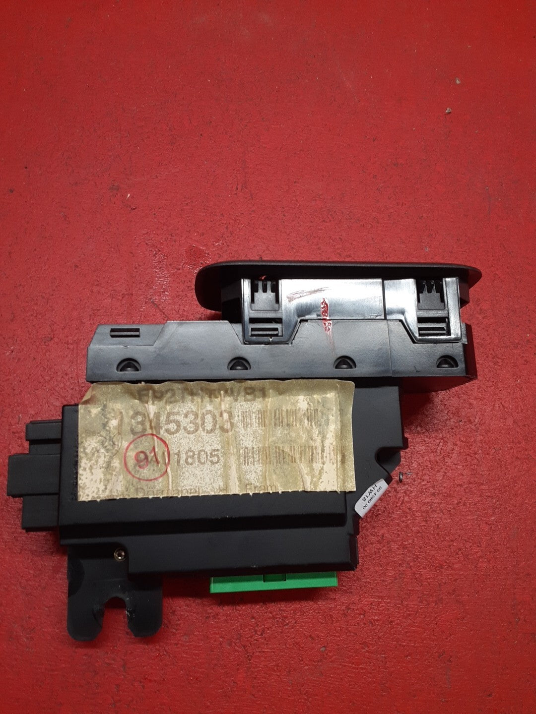 2001-2007 VOLVO XC90 Front Right Passenger Window Switch 1345303