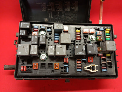 2011-2014 Chevrolet Cruze Front Compartment Fuse Block 95216200