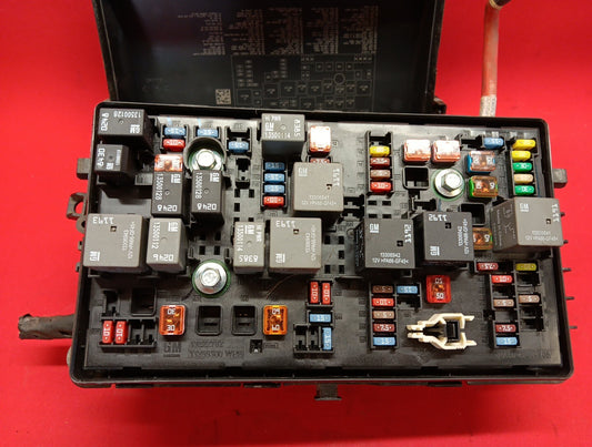 2011-2014 Chevrolet Cruze Front Compartment Fuse Block 95216200