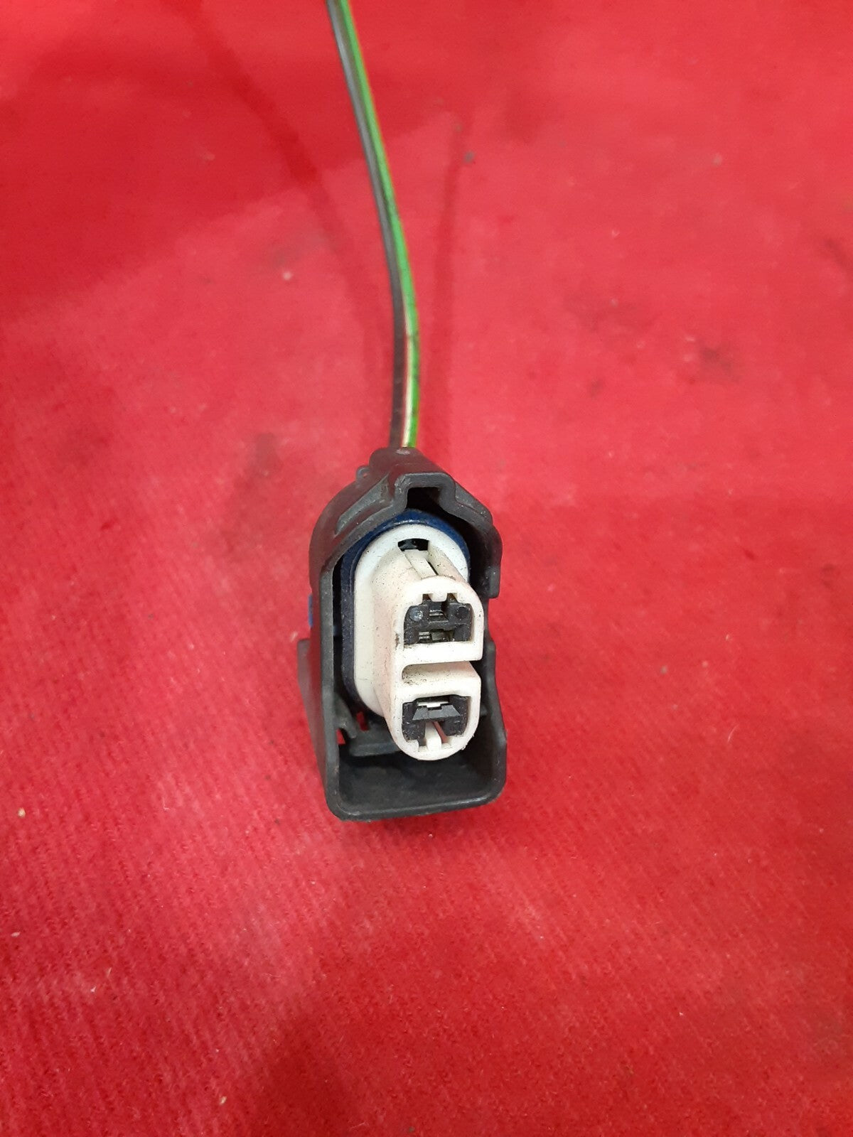 2011 2012 2013 Volvo c30 Fog Light Lamp PIGTAIL