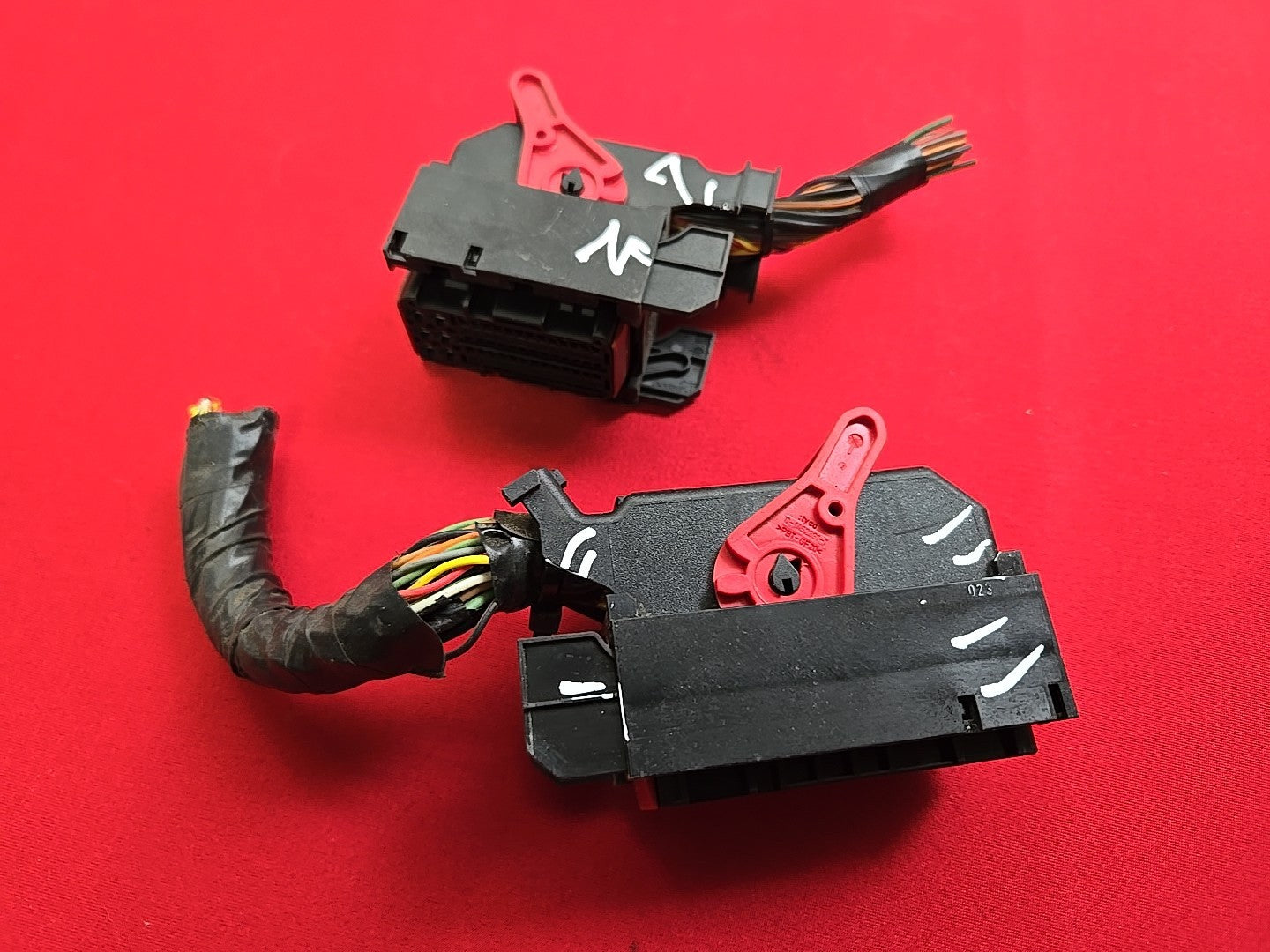 2005-2009 Land Rover LR3 / Sport HSE 4.4L V8 Engine Control Module PIGTAILS ONLY