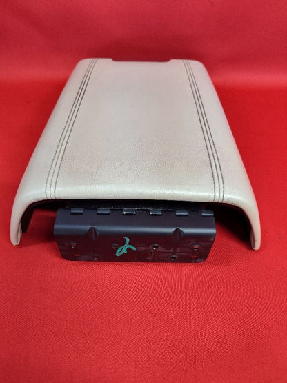 2003 2004 Lincoln Navigator FRONT Center Console Armrest Lid Light Parchment