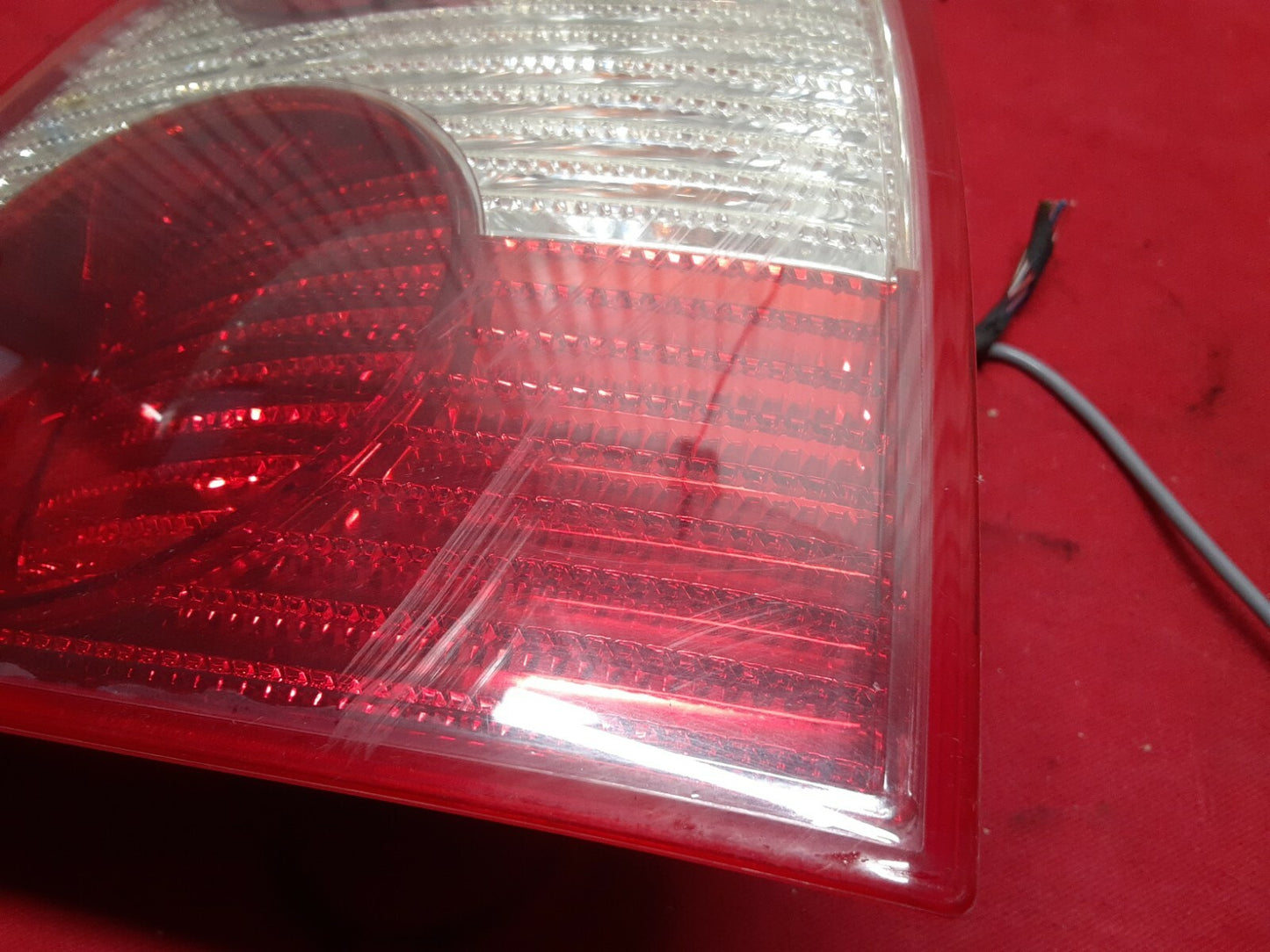 2001 2002 2003 2004 2005 VW Volkswagen Passat RIGHT PASSENGER Tail Light Lamp