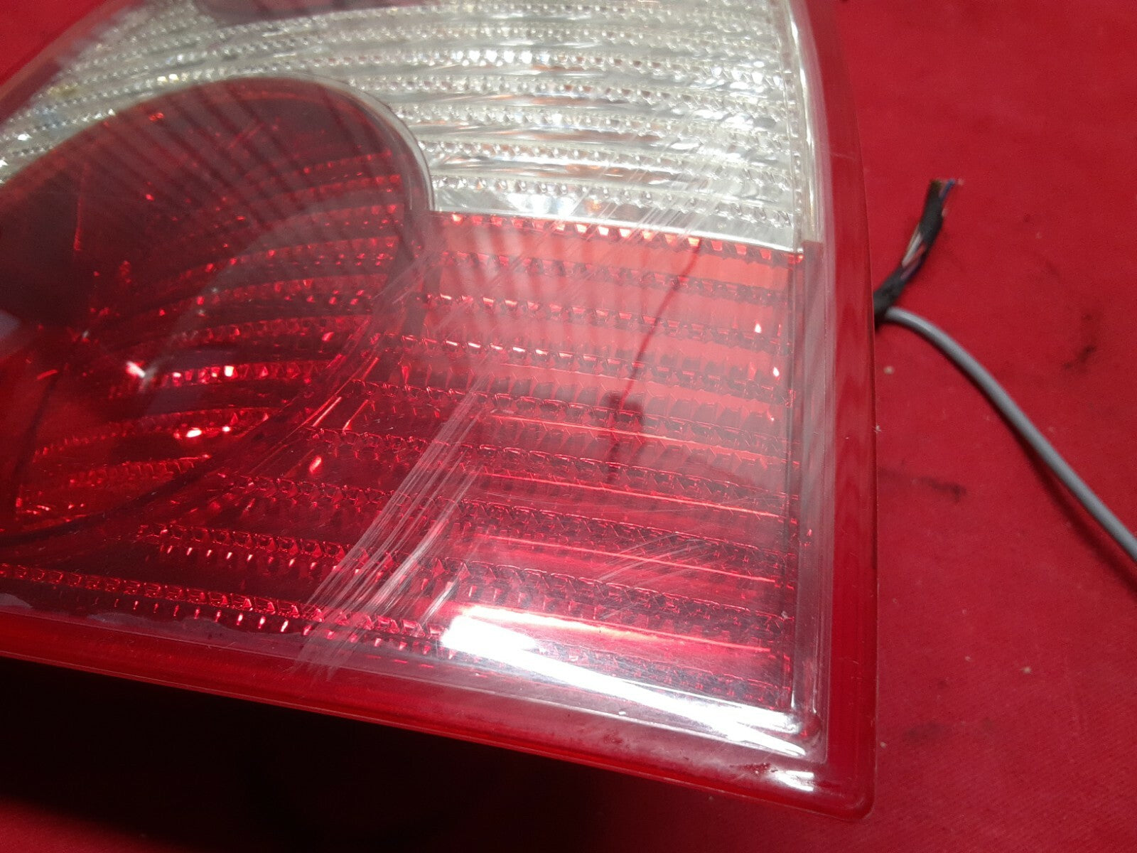 2001 2002 2003 2004 2005 VW Volkswagen Passat RIGHT PASSENGER Tail Light Lamp