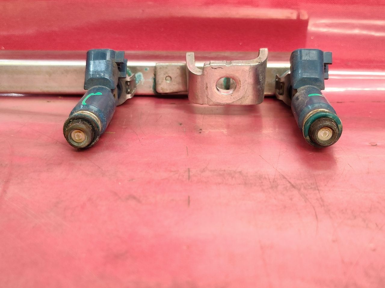 2004-2010 Mazda Naturally Aspirated L4 Fuel Injector Ramp Rail w/ Injectors Set
