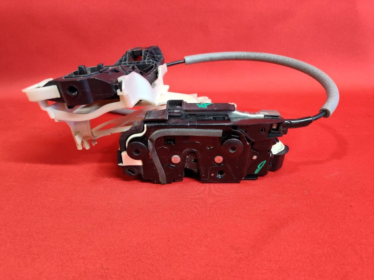 2012-2018 VW Tiguan / 09-17 CC FRONT RIGHT PASSENGER Door Latch Lock Actuator