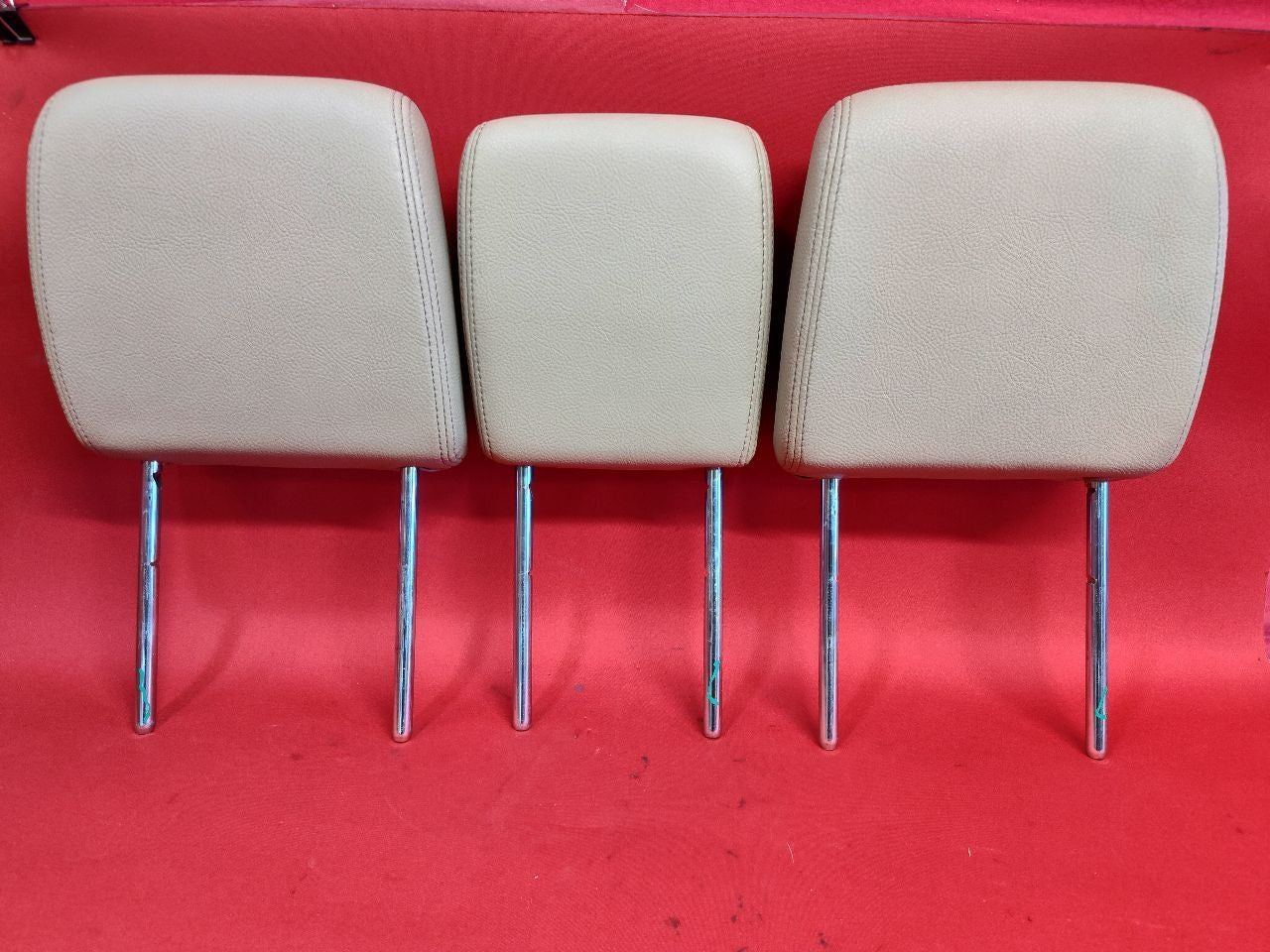 2005-2007 Land Rover LR3 Rear 2nd Second Row Seat Headrest Set Alpaca