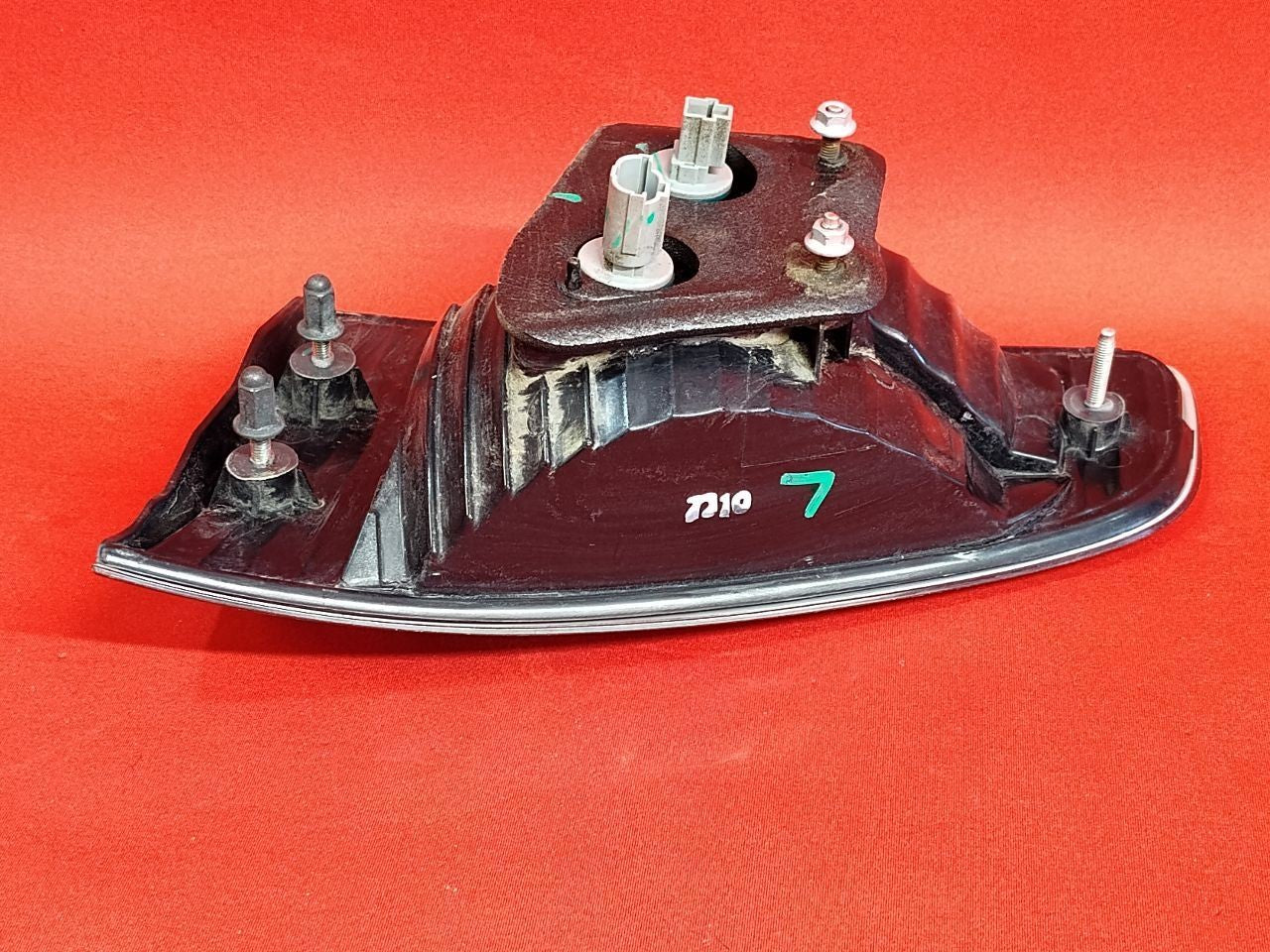 2008-2014 Subaru Tribeca LEFT DRIVER INNER Liftgate Hatch Tail Light Lamp