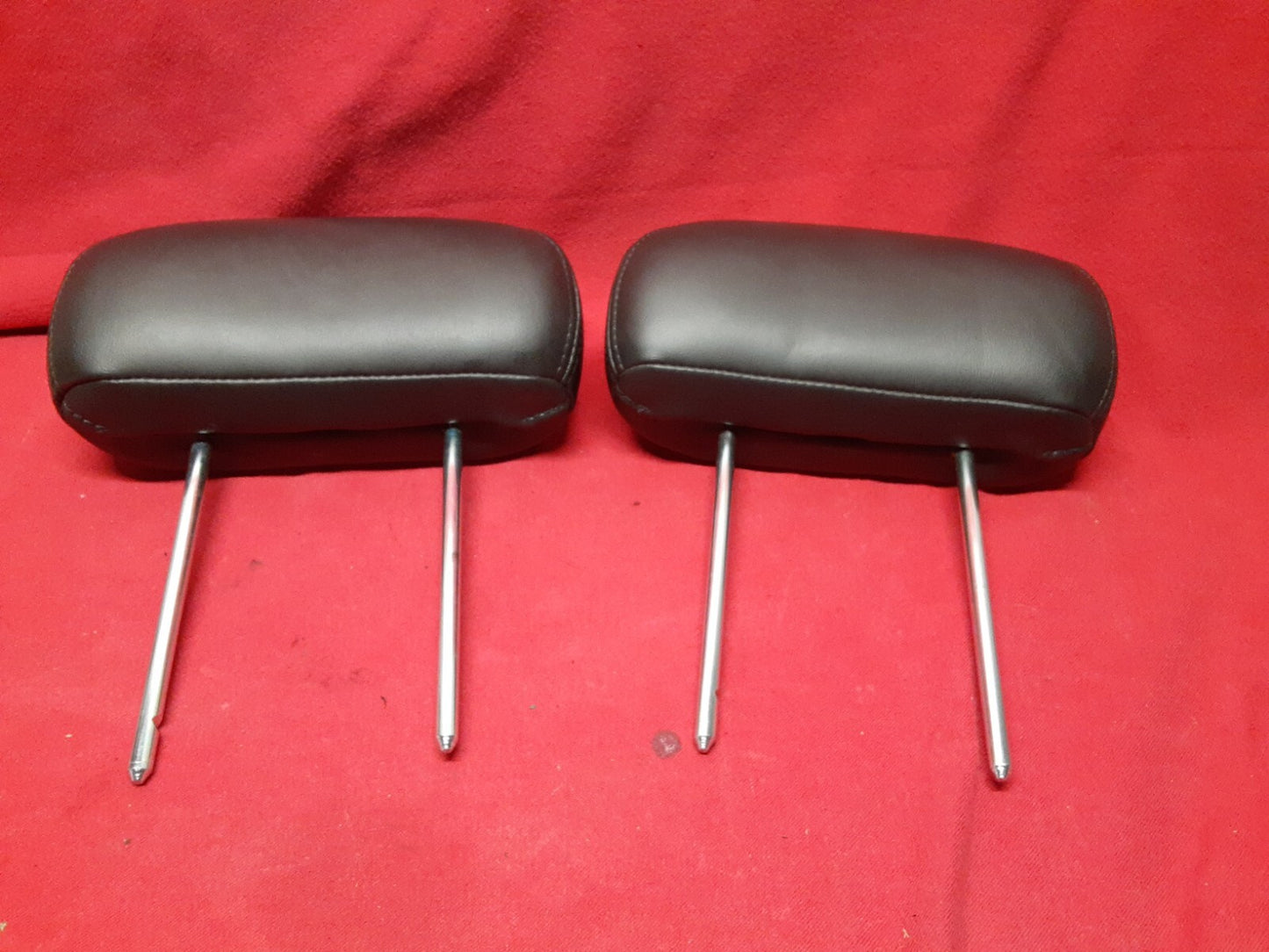 2002 - 2006 GMC Envoy Chevrolet Trailblazer THIRD ROW Set Ebony Black LEATHER