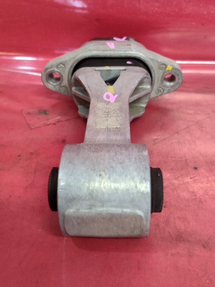 2019-2024 Kia Forte 2.0L Front Engine Mount Support Torque Rod - 68k Miles
