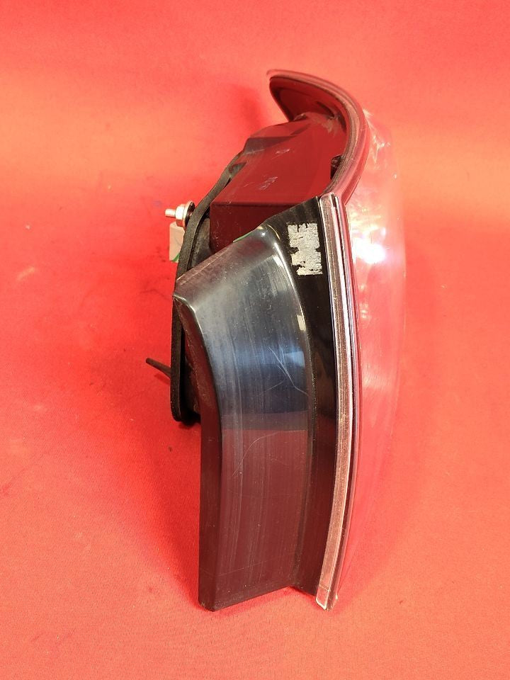 2007-2009 Mazda Mazda3 SEDAN Quarter Mounted RIGHT PASSENGER Tail Light Lamp LED