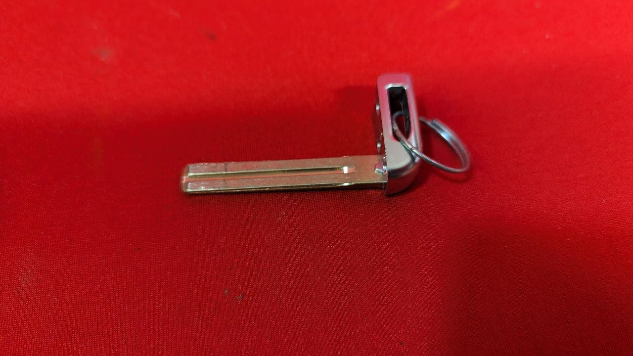 2011-2015 Hyundai Sonata w/ Hybrid Key Fob Transmitter w/ BLANK DOOR KEY