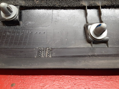 2010 2011 Kia Soul RIGHT PASSENGER SIDE EXTERIOR Trim Pillar 86181-2K000