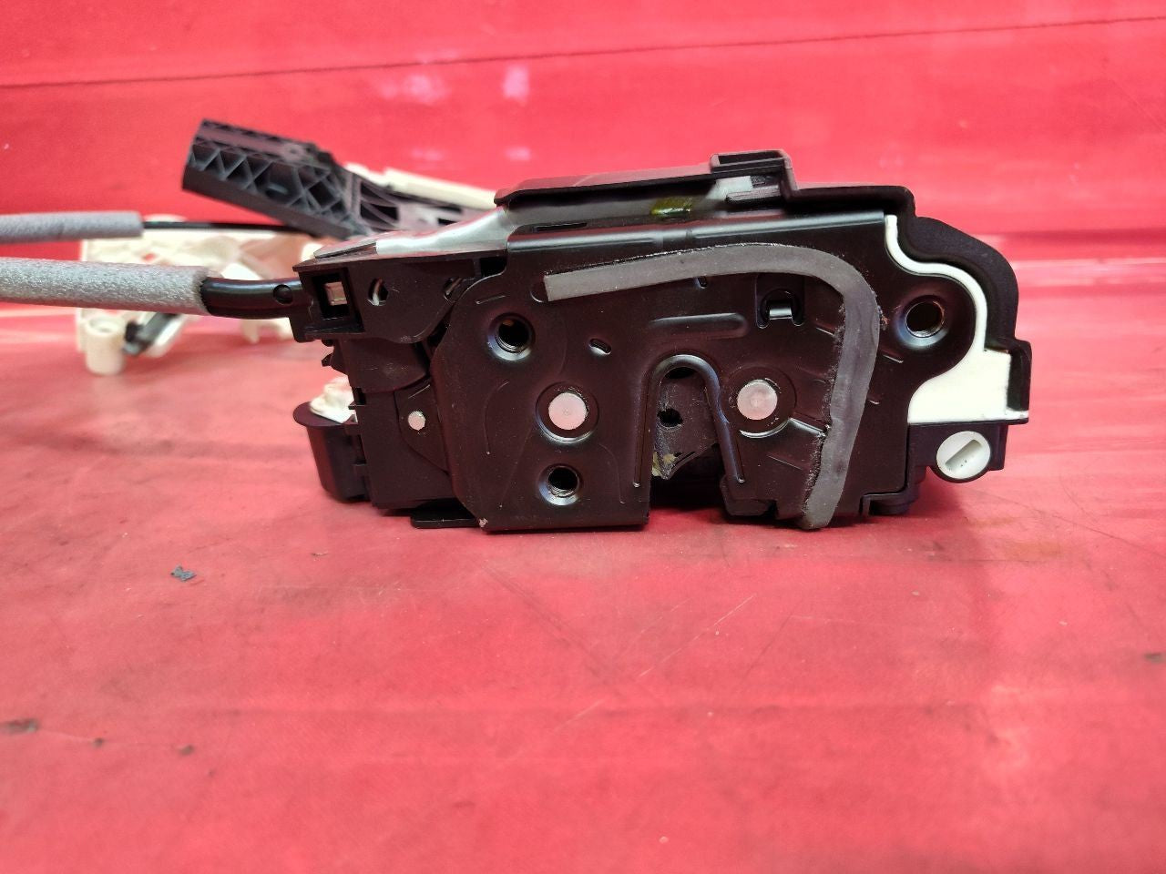 2012-2018 VW Tiguan / 2009-2017 CC REAR LEFT DRIVER Door Latch Lock Actuator