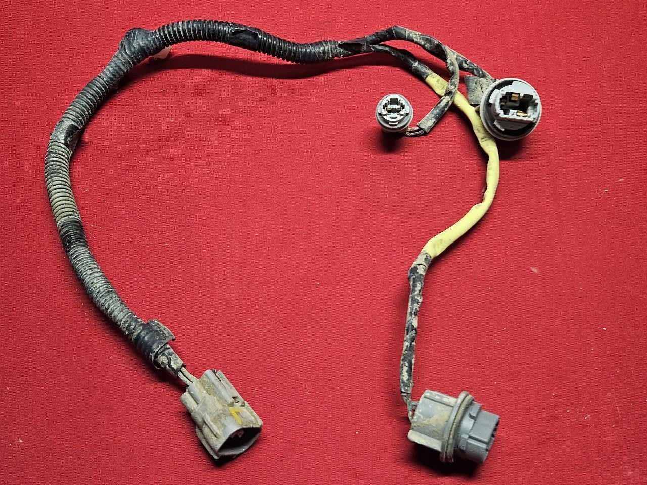 2007-2013 Toyota Tundra LEFT DRIVER Tail Light Lamp Wiring Harness 81565-0C070
