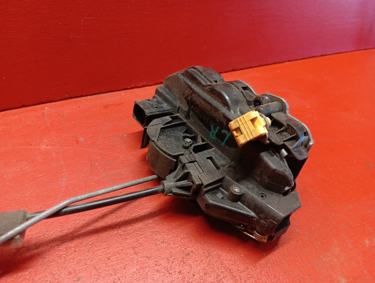 2007-2017 GM Multi Vehicle Rear Left Door Latch 20839790
