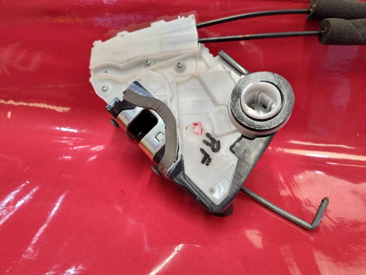 15-17 Subaru Legacy Outback FRONT PASSENGER Door Latch Lock Actuator w/ Handle