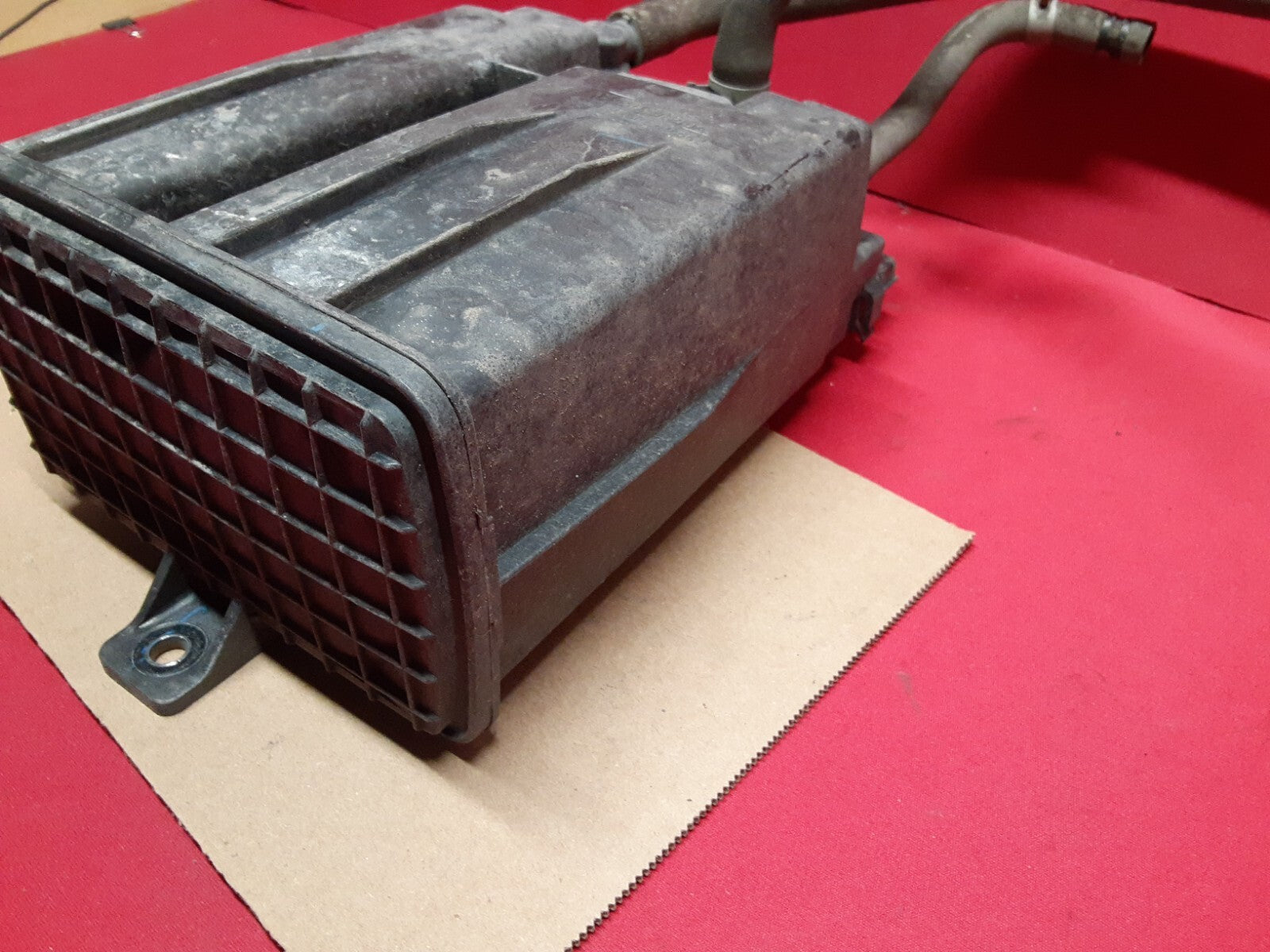 2007 - 2019 Infiniti Evaporative Emissions Charcoal Vapor Canister 14950-JK60E