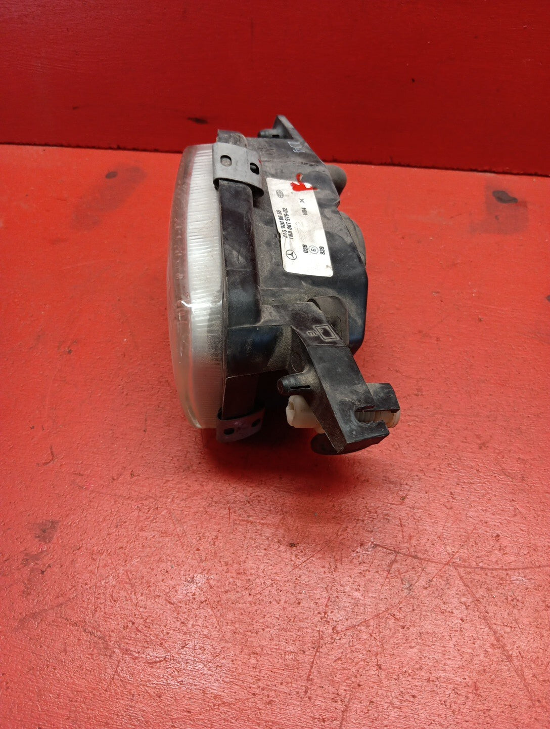 2000-2004 Mercedes-Benz C230 240 320 SLK Right Fog Assembly 2158200656