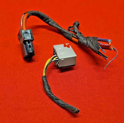 2012-2022 Land Rover Interior Cabin Luggage Compartment Fuse Box - PIGTAILS ONLY