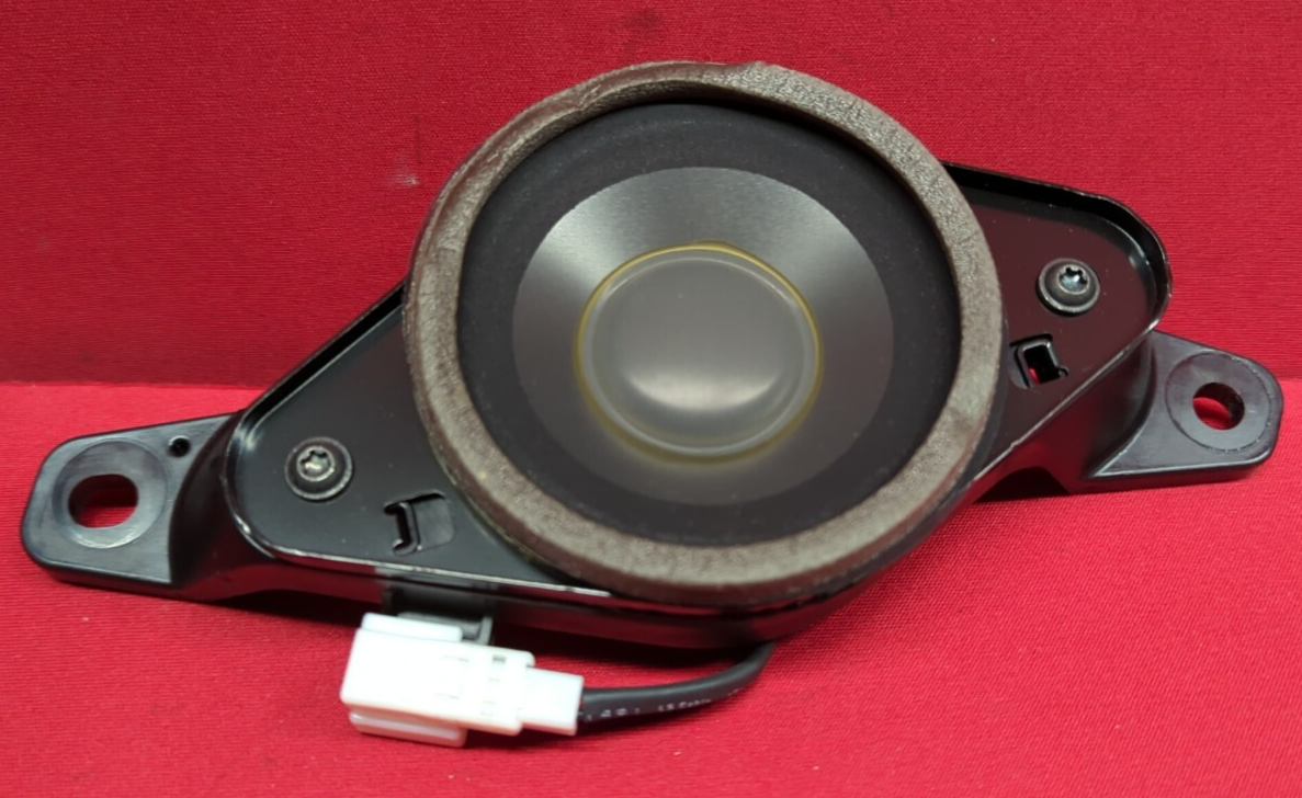 2011 - 2015 Kia Sorento JBL Infinity LEFT REAR Quarter Speaker 96390-2P000