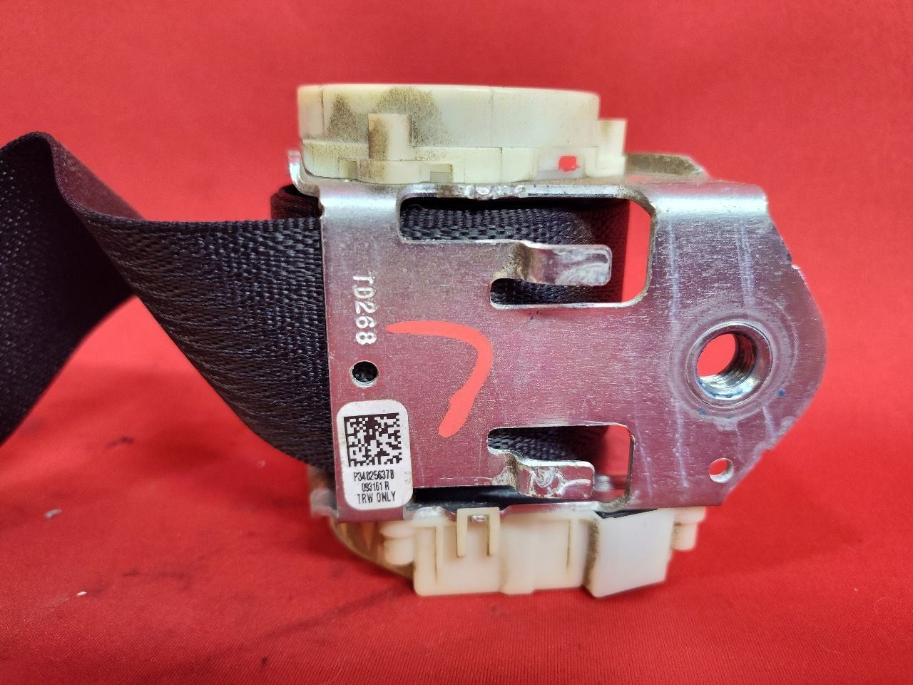 2013-2019 Dodge Ram REAR 2nd Row Left -or- Right Outer Seat Belt Retractor