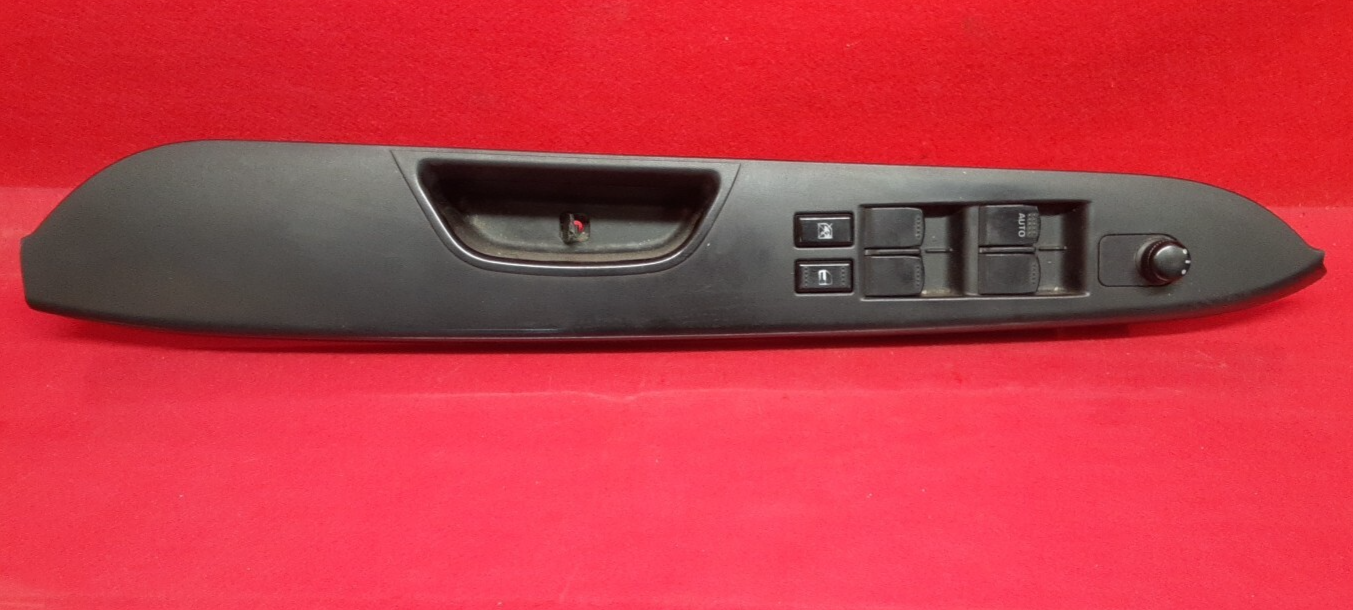 2007 - 2009 Suzuki Sx4 Driver Left Door Master Power Window Switch 64J203136T