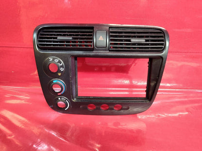 2001 2002 Honda Civic Coupe Radio Climate w/ A/C Air Vent Faceplate Bezel