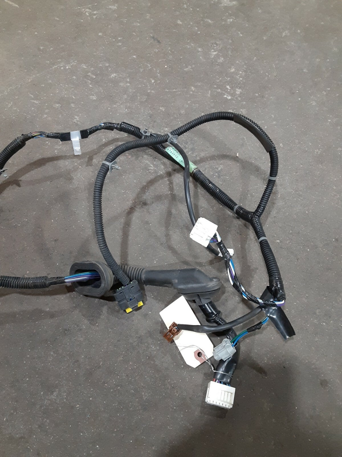2004 - 2008 Nissan Maxima - Driver / Left Rear - Door Harness - 24127-ZA305