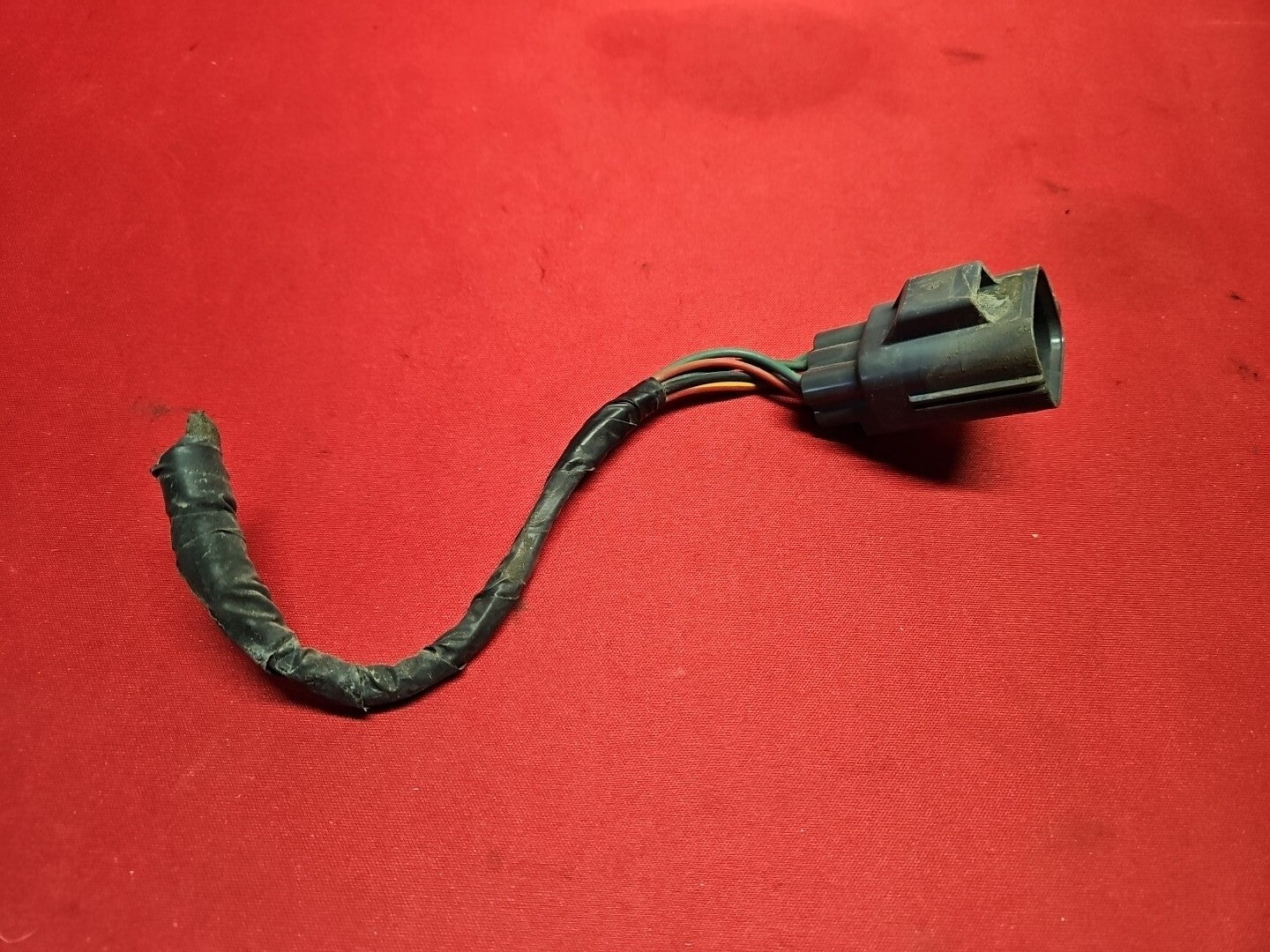 2005 - 2009 Land Rover LR3 Rear Right Taillight Lamp Assembly PIGTAIL XFB000583