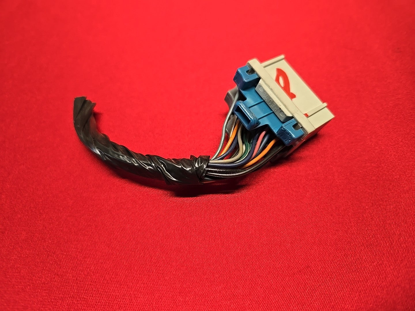 03-05 Chevy GMC Cadillac V8 ONLY A/T Speedometer Instrument Cluster - PIGTAIL