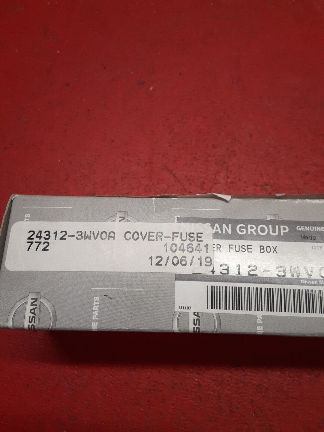 2013-2017 Infiniti Fuse Box Cover 24312-3WV0A