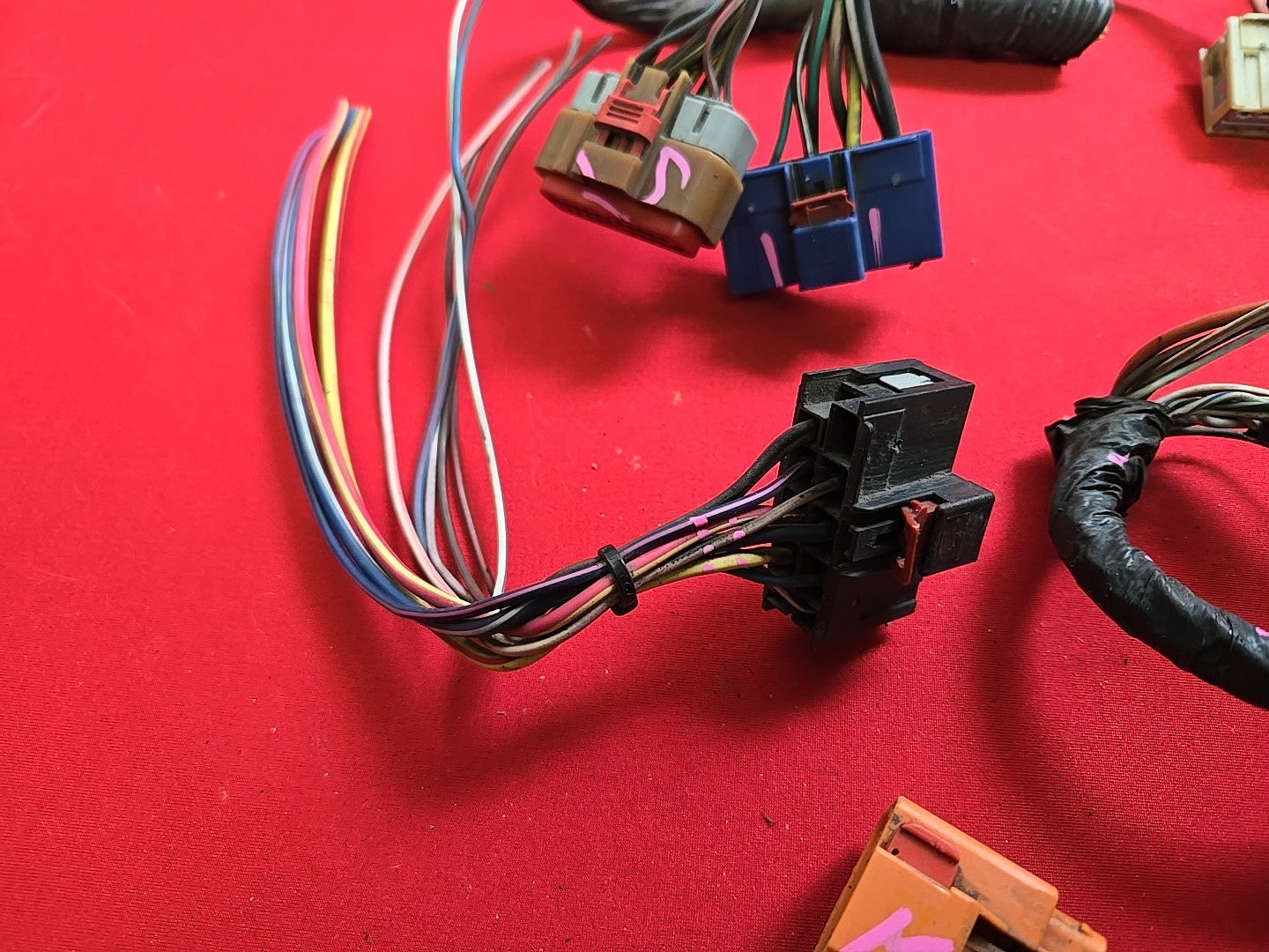 2006 2007 Chrysler Town & Country TIPM Module Fuse Box - PIGTAIL WIRES ONLY