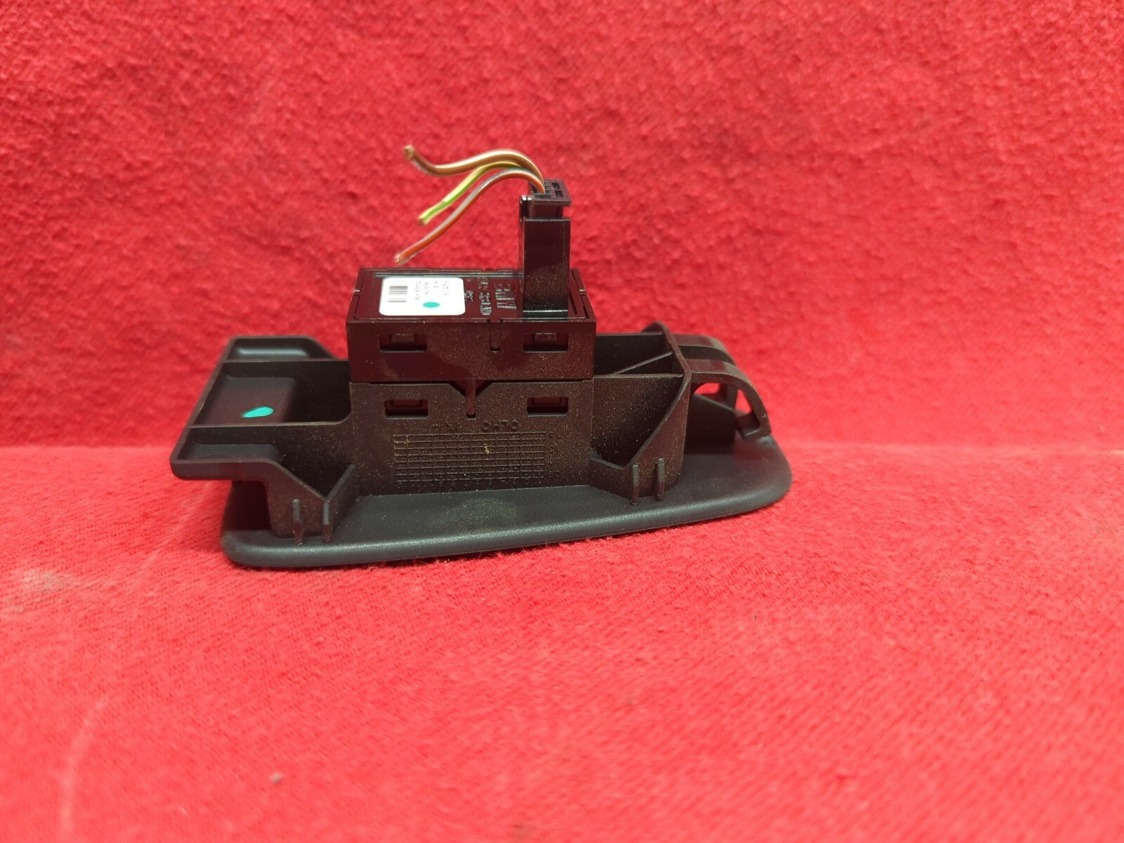 BMW 535i GT / 5 Series - F07 Rear Right Side Window Switch W/ Bezel - 9163527