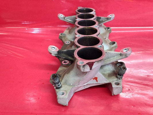 2003-2006 Mitsubishi Montero 3.8L V6 Intake Manifold LOWER Inlet MR561580