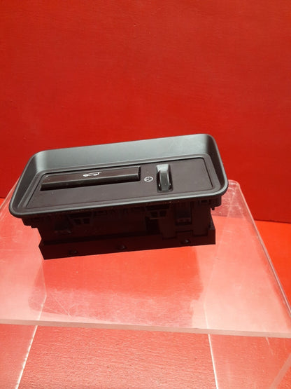 2013-2018 Range Rover Sport Liftgate Release Switch LR038676