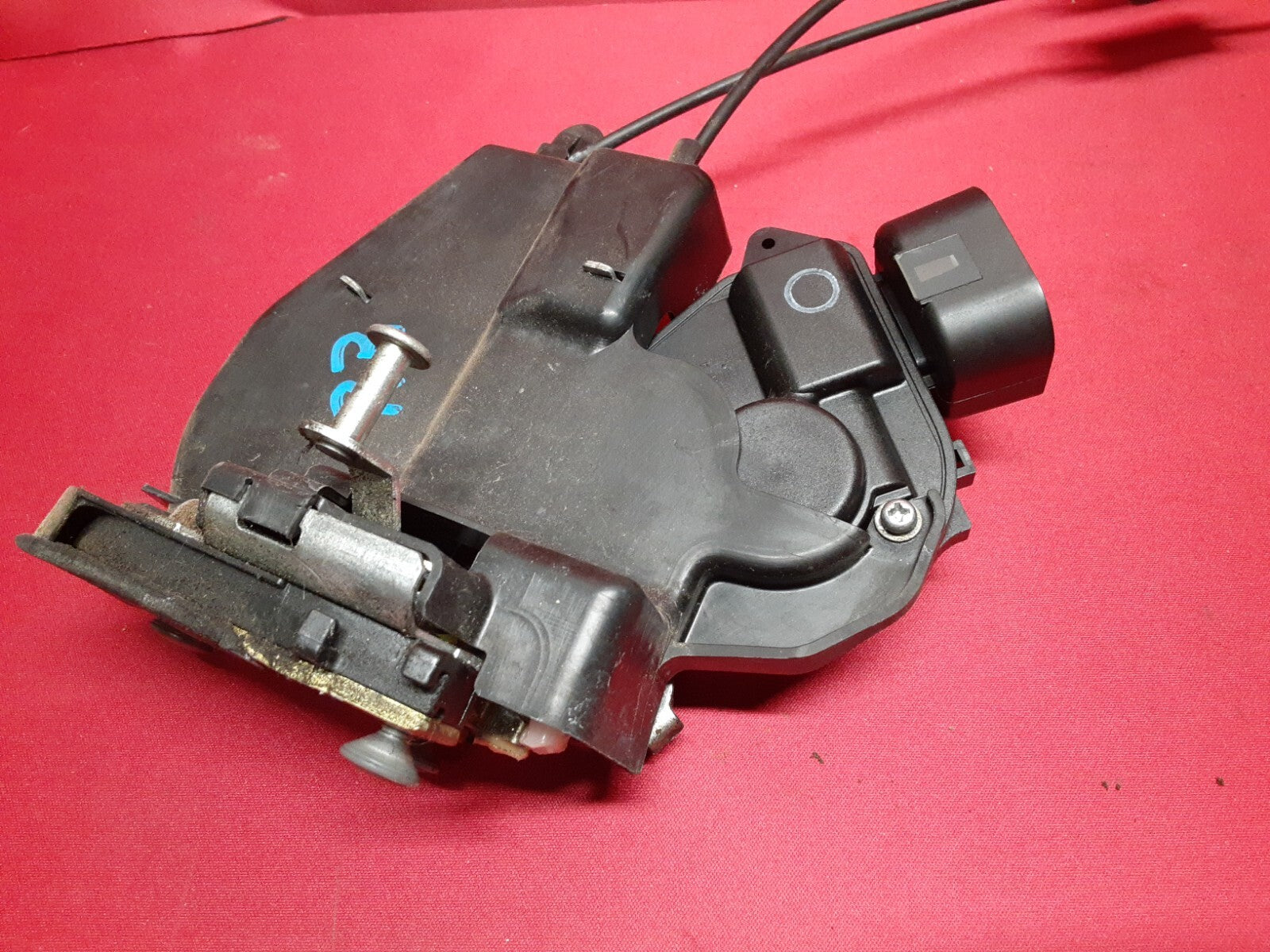 2001 - 2007 Toyota Highlander REAR RIGHT PASSENGER Door Latch Lock Actuator