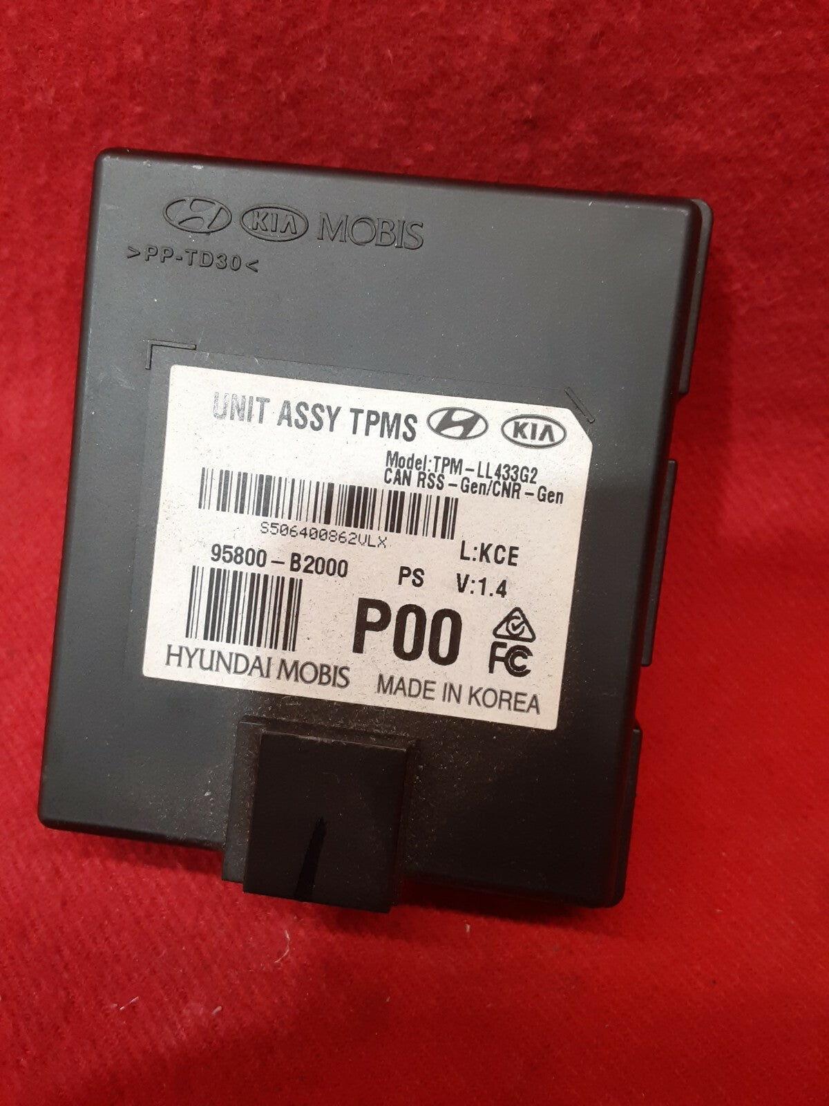 2014 2015 2016 Kia Soul TPMS / Tire Pressure Monitor Module - 95800-B2000