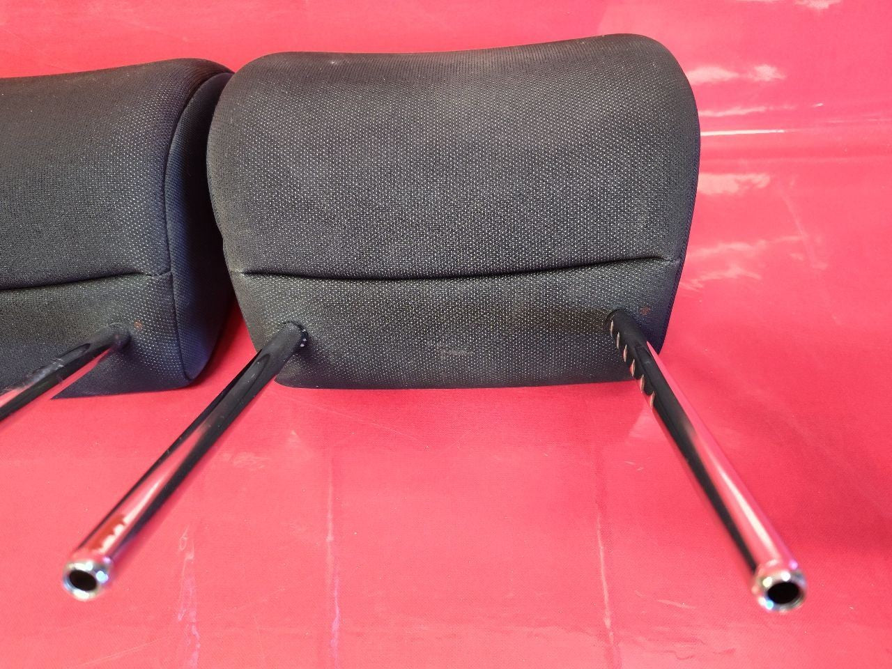 2007 2008 Suzuki SX4 Front Left Right Headrest Set of Two Black Cloth
