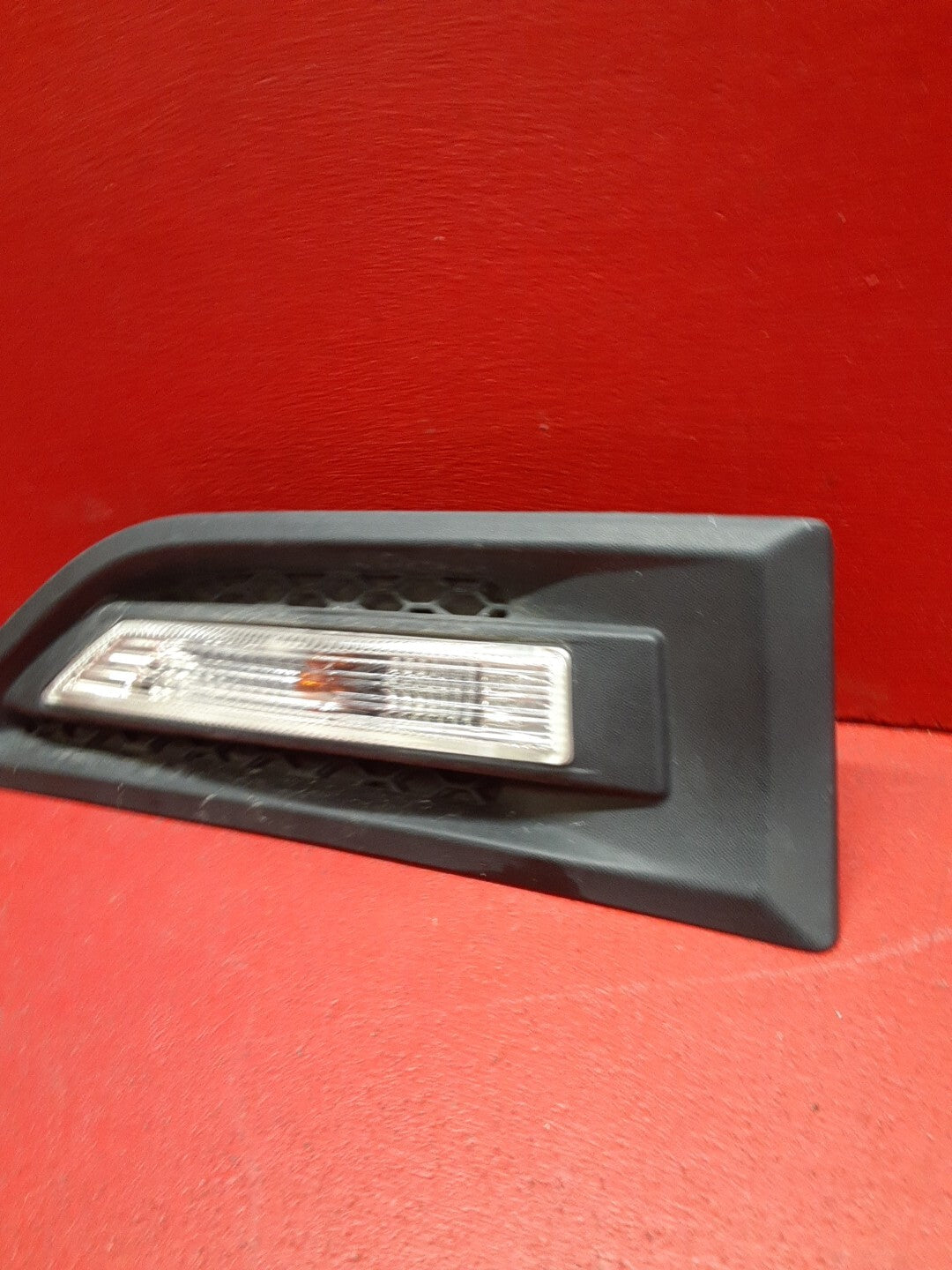 2012 2013 Kia Soul Right Pass Turn signal Marker Lamp 92302-2K000
