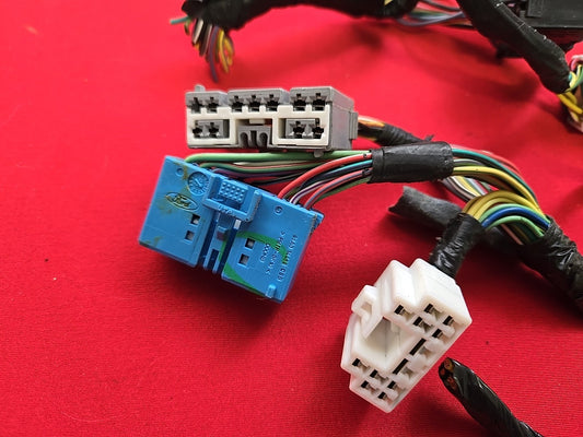 2001-2003 Mazda Tribute / Escape Mariner Interior Cabin Fuse Box - PIGTAIL WIRES