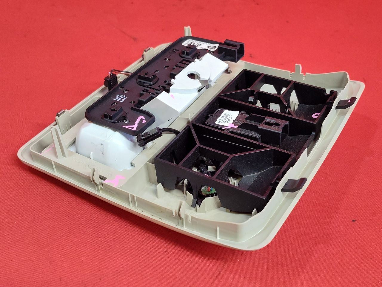 2005-2009 Land Rover LR3 / 2010-2016 LR4 Front Dome Map Console w/ Sunroof