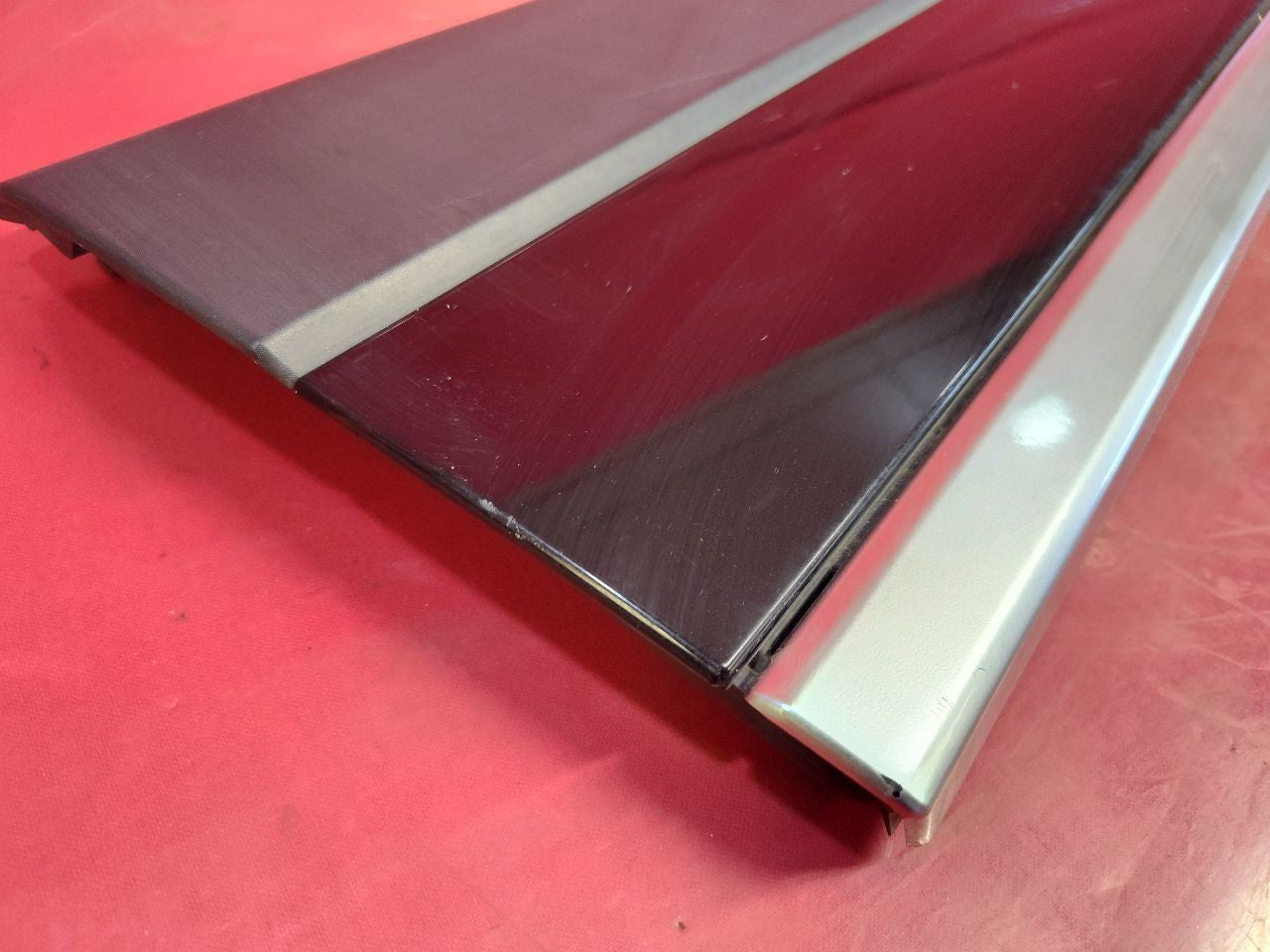 2013-2022 Range Rover FRONT LEFT DRIVER Door Cladding Moulding w/ Trim SET