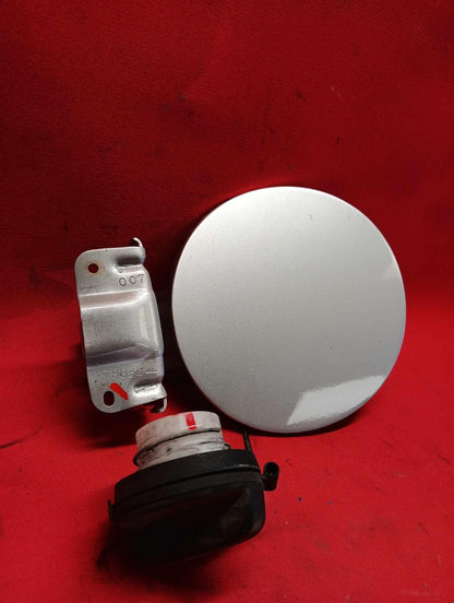 2013 Infinti JX35 Fuel Filler Door W/ Cap OEM Silver