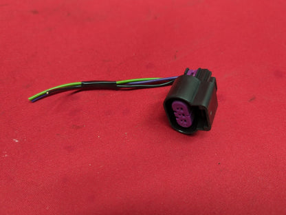 2008 - 2012 Buick Enclave RIGHT PASSENGER Inner Tailgate Tail Light Lamp PIGTAIL