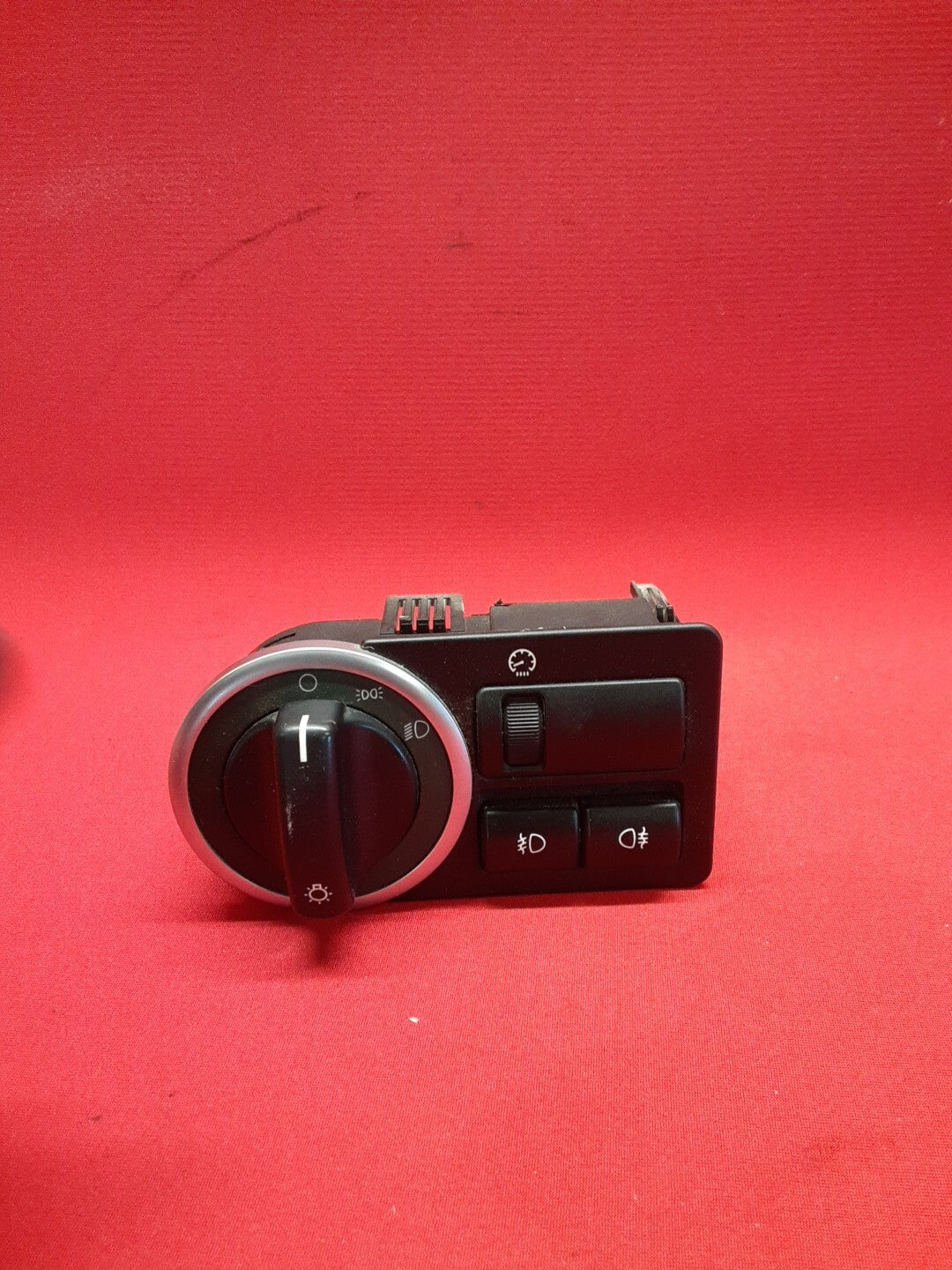 2003-2006 Range Rover HSE Headlight Lamp Switch YUD000161PUY