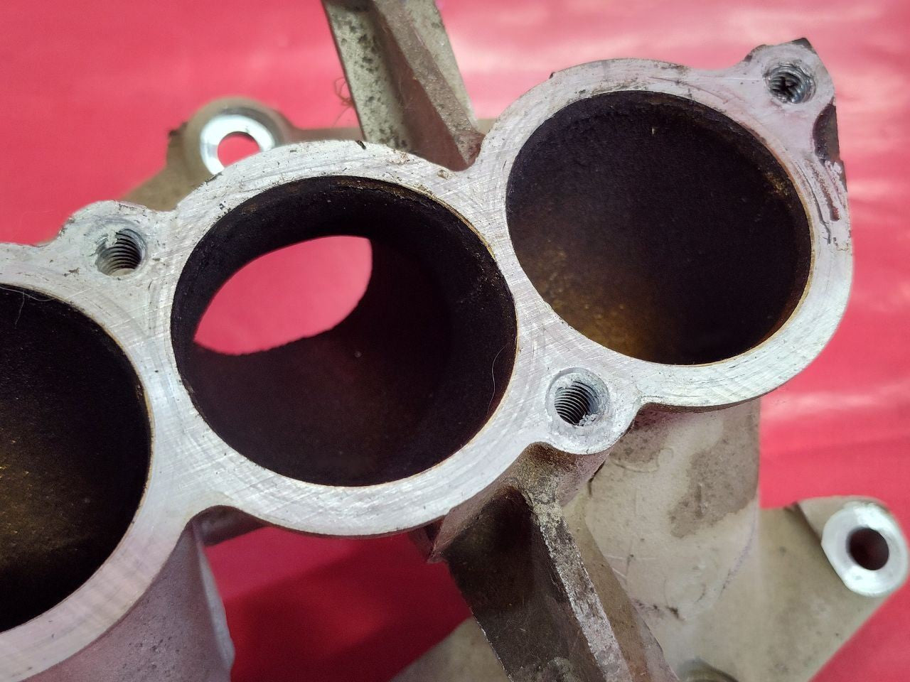 2003-2006 Mitsubishi Montero 3.8L V6 Intake Manifold LOWER Inlet MR561580