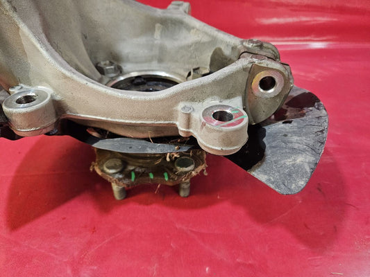 2022-2024 Mitsubishi Outlander FRONT RIGHT PASSENGER Spindle Knuckle Hub /Shield