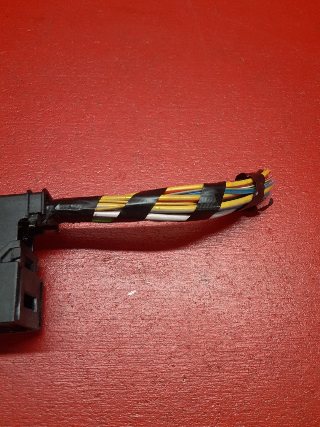 2014 2015 Land Rover Range Rover Parking Brake Control Module Pigtail LR043579